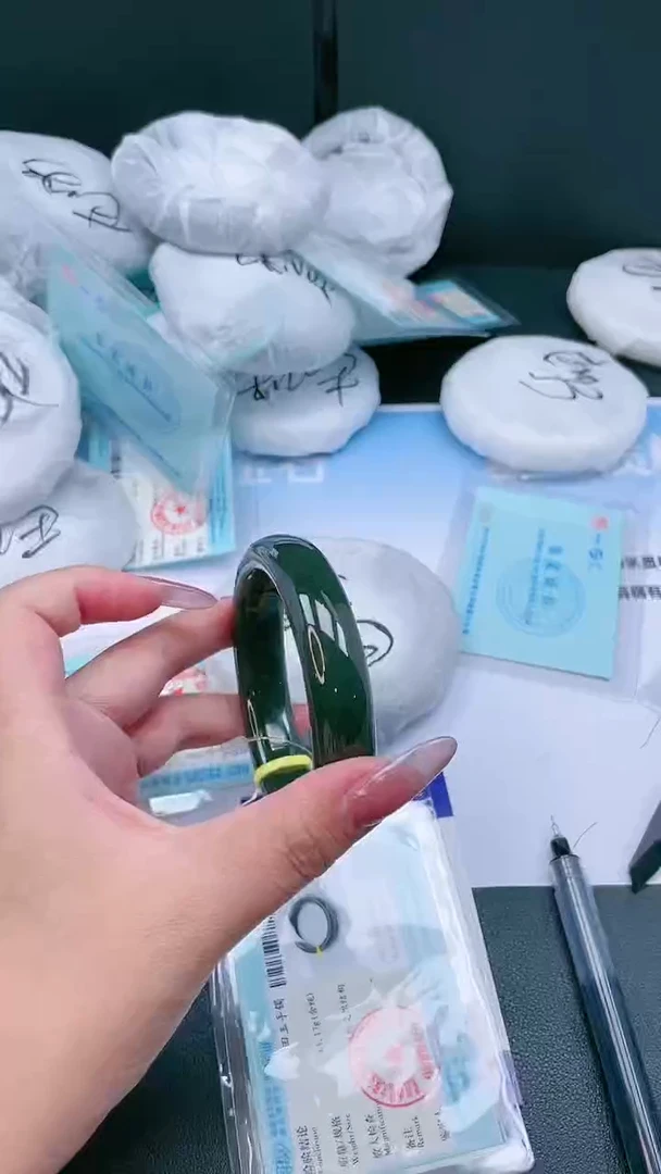 未镶嵌手镯和田玉28T197-57