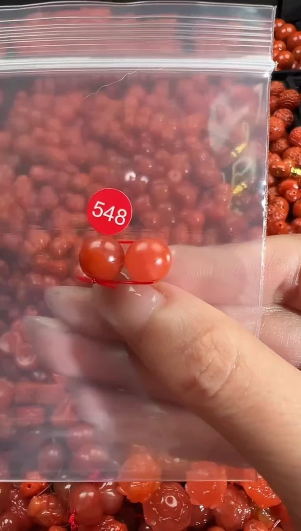 颈饰未镶嵌南红玛瑙1