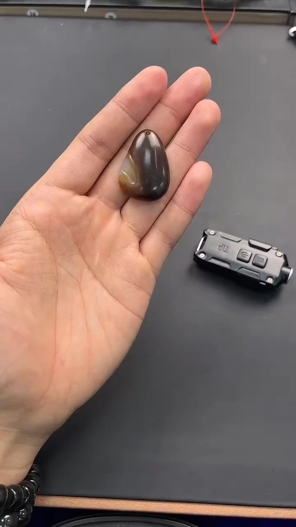 未镶嵌手串和田玉且末金山糖白吊坠微色差