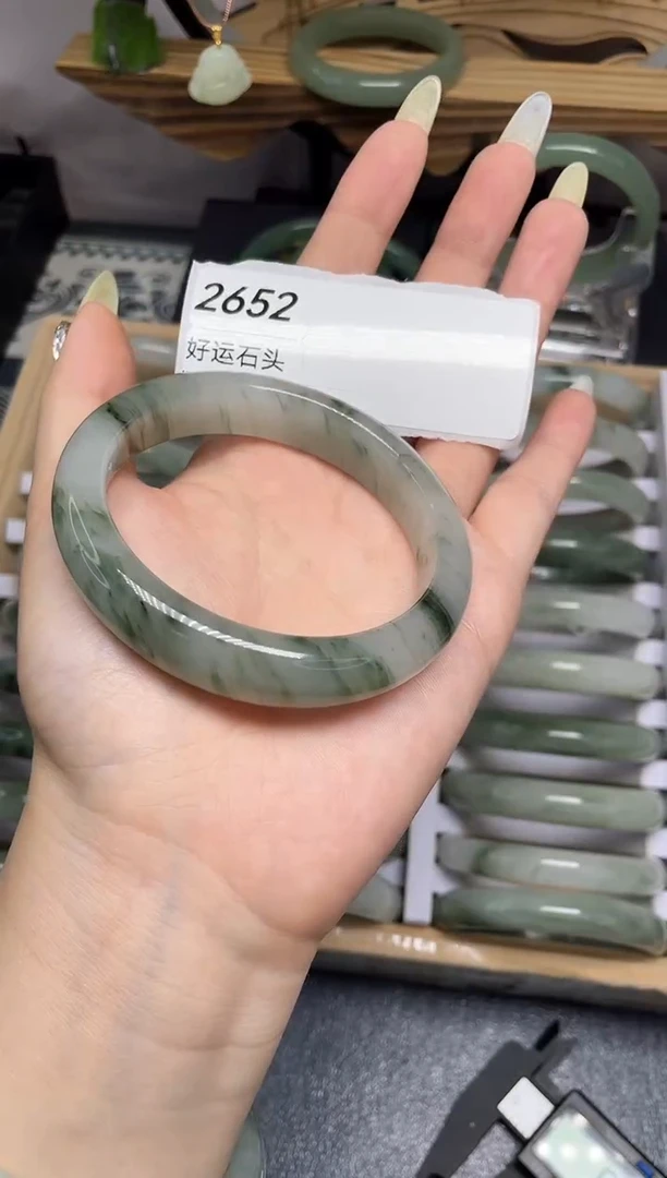 未镶嵌手镯石英质玉2652