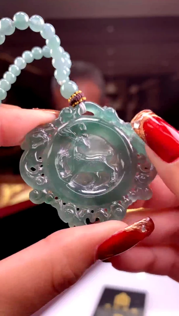 【闪购商品】定制翡翠未镶嵌天然A货翡翠挂件（拍一发一）