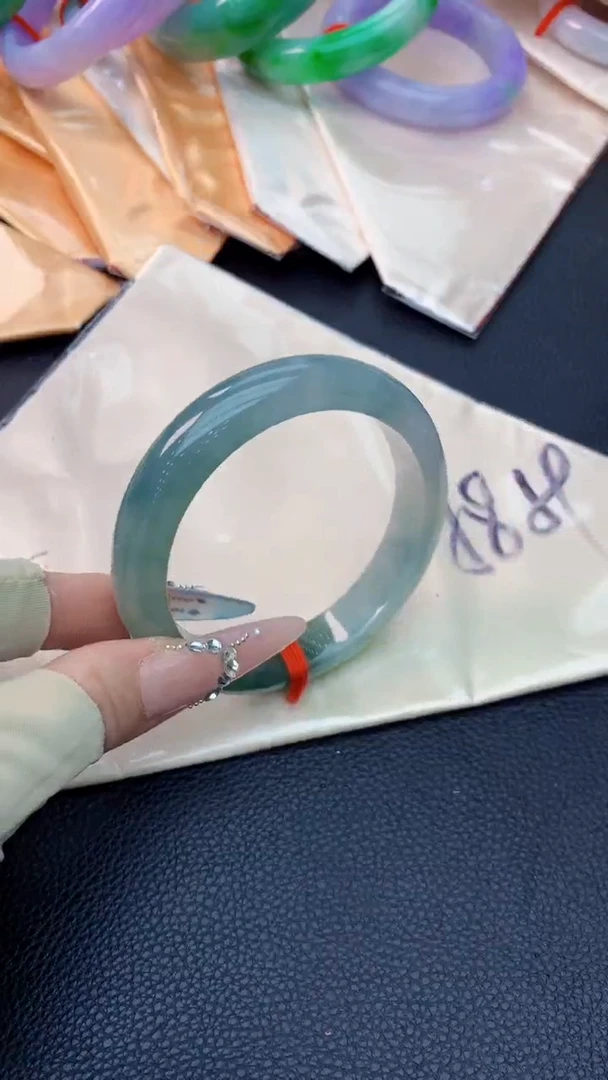 未镶嵌手镯翡翠0533871202