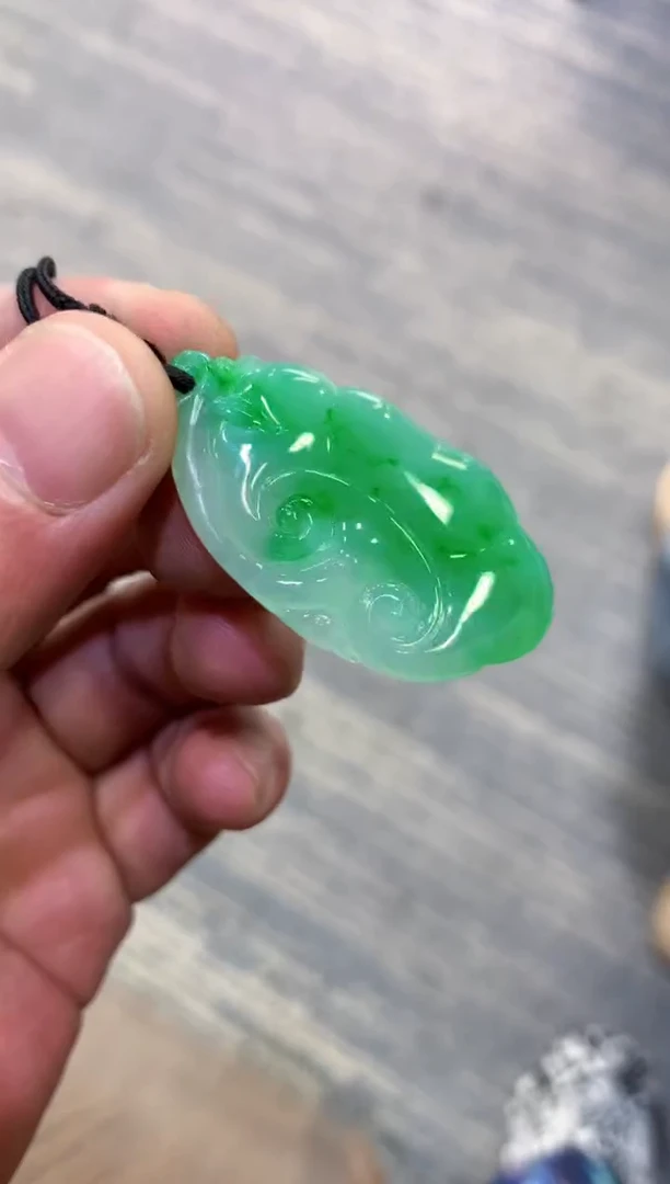 颈饰未镶嵌翡翠天然A货翡翠