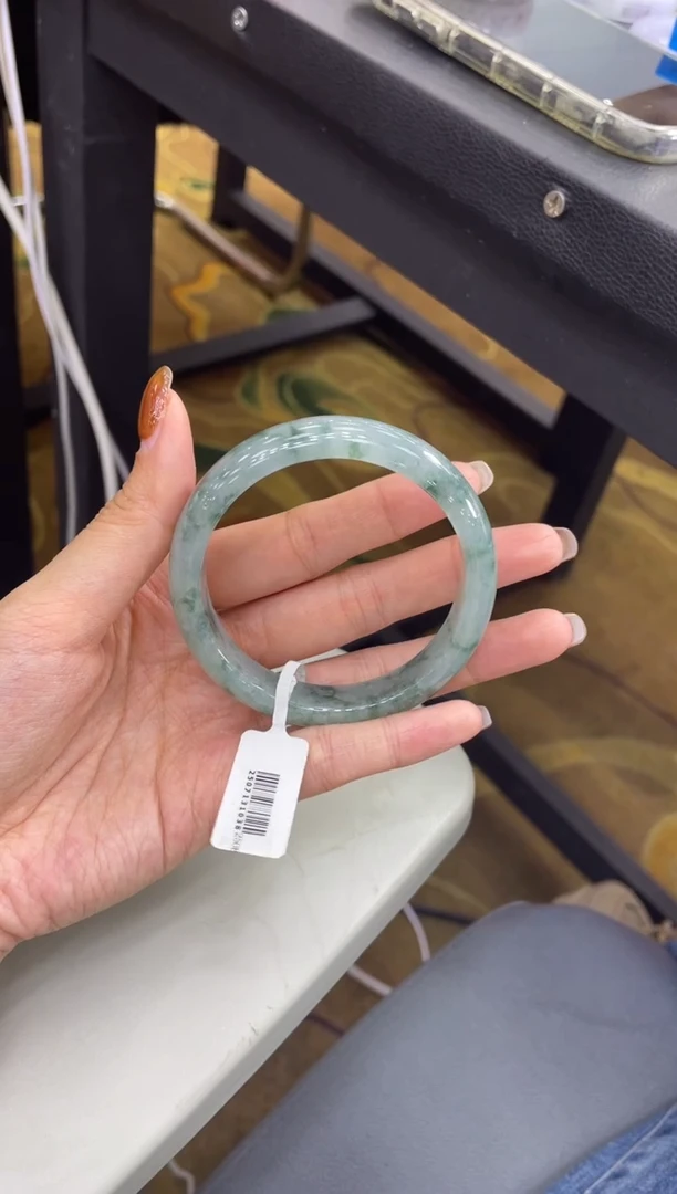 未镶嵌手镯定制翡翠D****星ddj