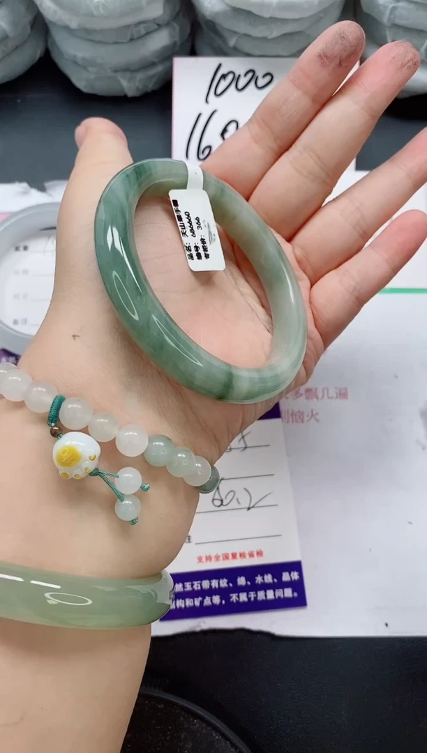 未镶嵌手镯石英质玉185/60-61