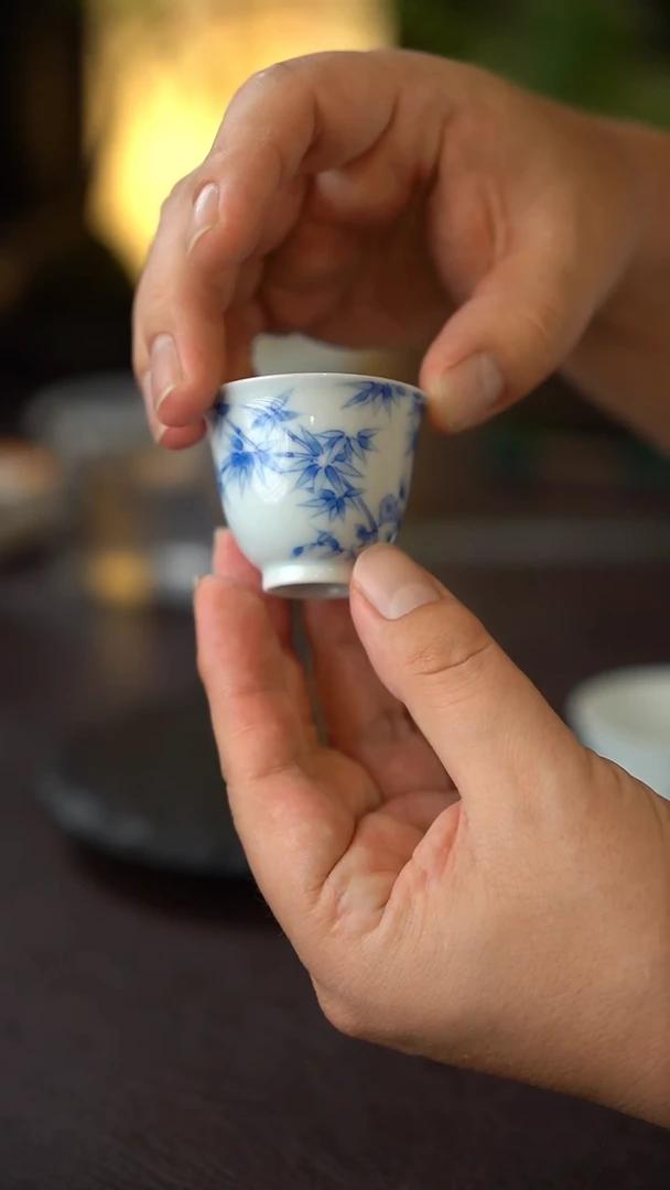 景德镇全手工手绘青花竹子主人杯