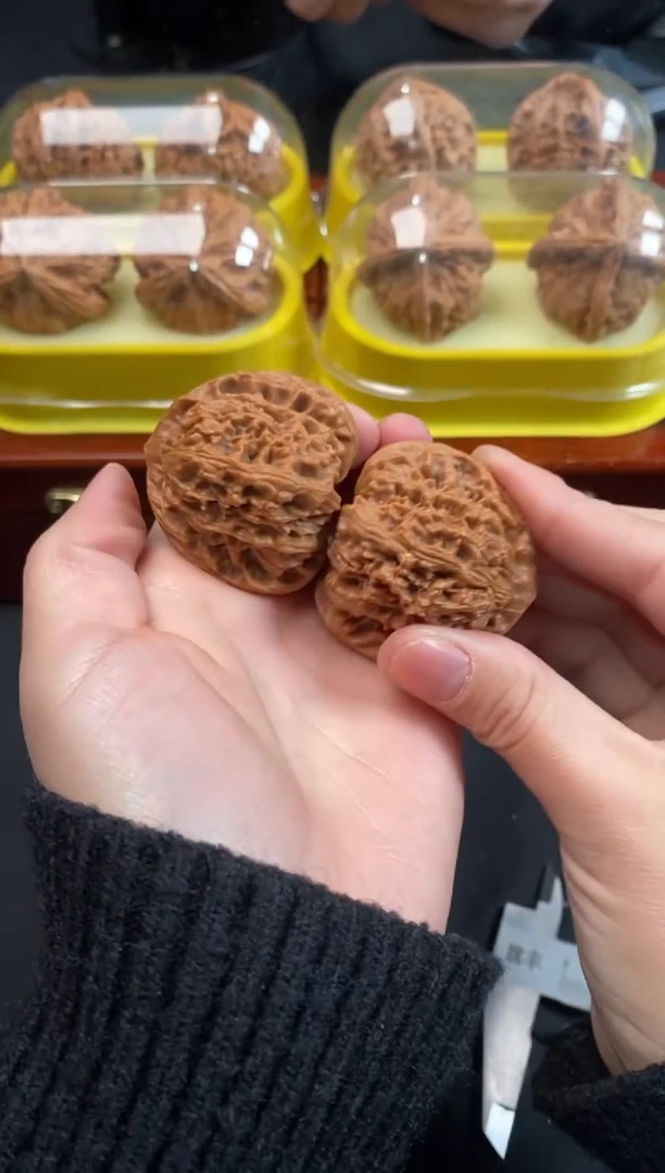 把件文玩核桃南疆石41尺A411