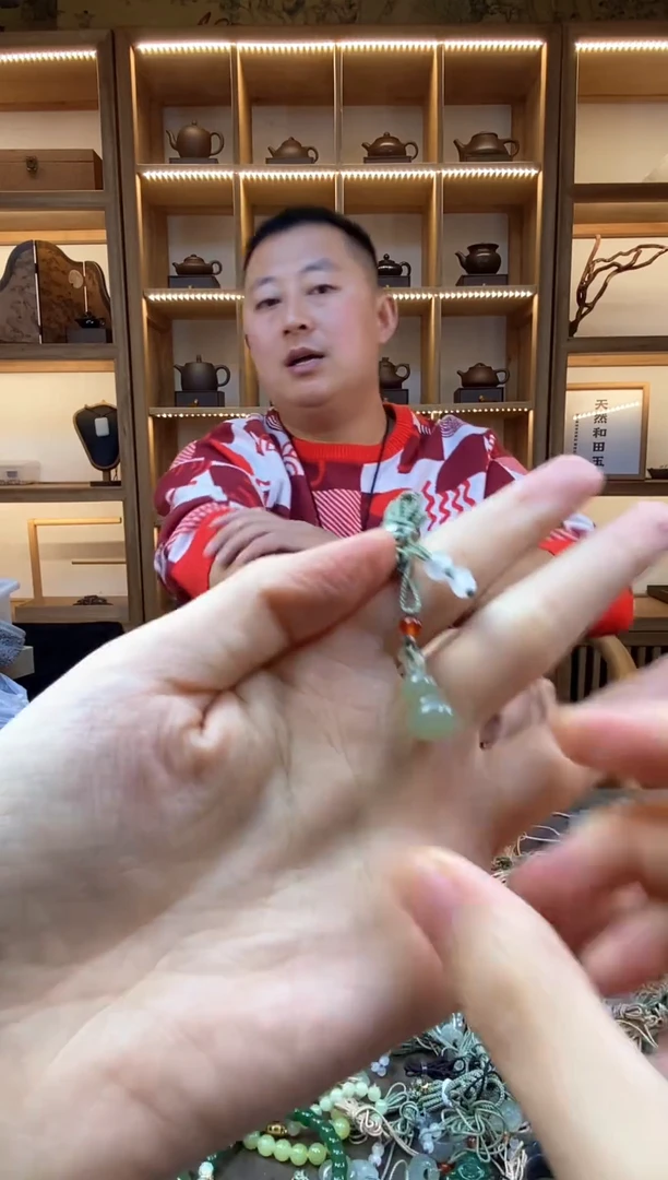 颈饰未镶嵌和田玉和田玉吊坠
