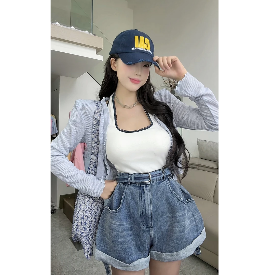 【浪漫蓝调】泡菜订制花边开衫挂脖背心+ 腰带翻边牛仔裤