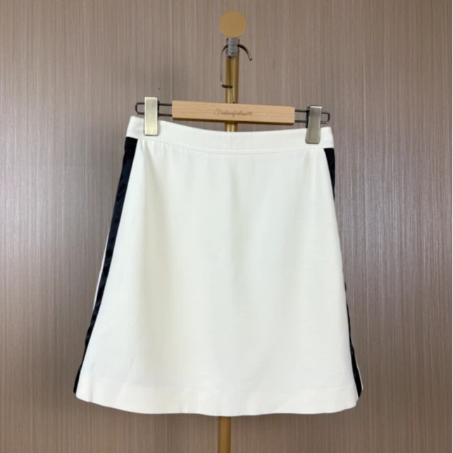 99新 BURBERRY/博柏利 白拼黑半身裙 UK6/36 16275755