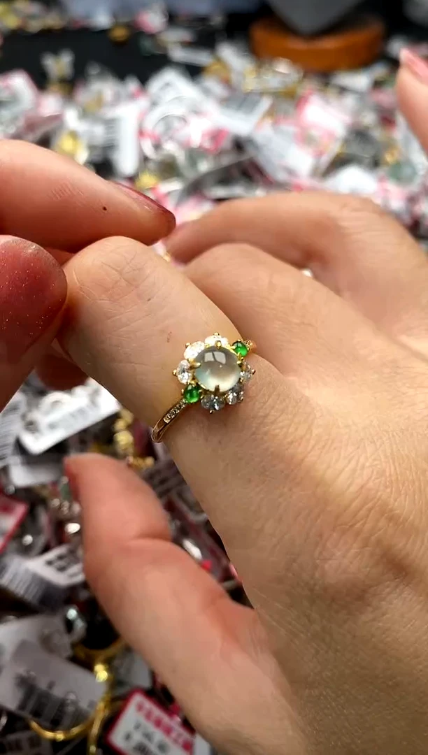 【闪购商品】翡翠戒指银S925镶嵌66666666      3