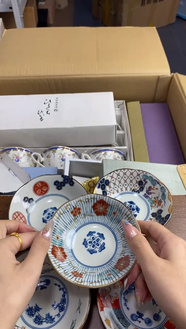 【闪购商品】瓷片隆莲瓷器欢迎大家