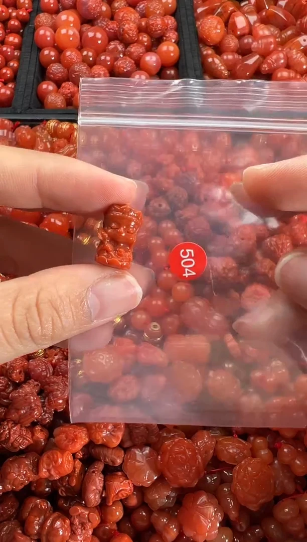 【闪购商品】南红玛瑙颈饰未镶嵌1