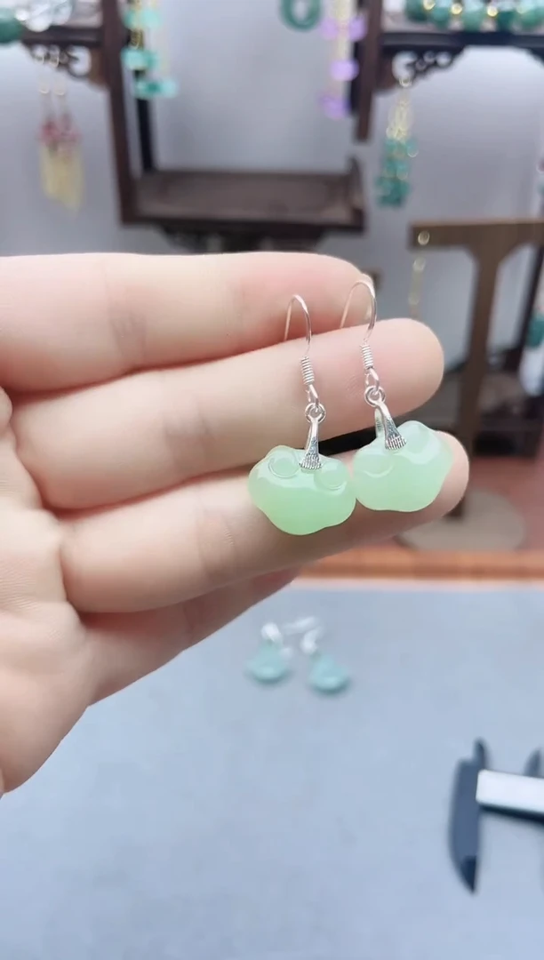 银S925镶嵌和田玉耳饰251000