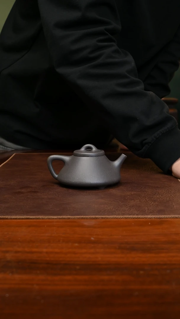 【闪购商品】紫砂茶壶大水潭底槽青子冶石瓢150cc