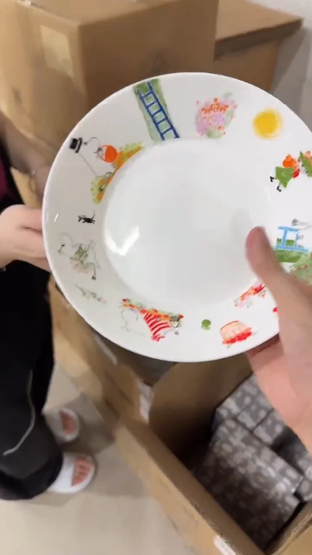 瓷片姆明四季之旅8.5寸盘(春)