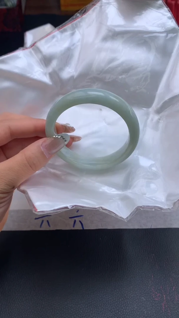 【闪购商品】翡翠手镯未镶嵌天然缅甸A货翡翠手镯