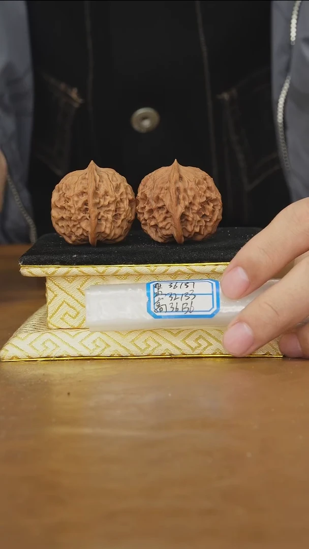 把件文玩核桃非嫁接元宝