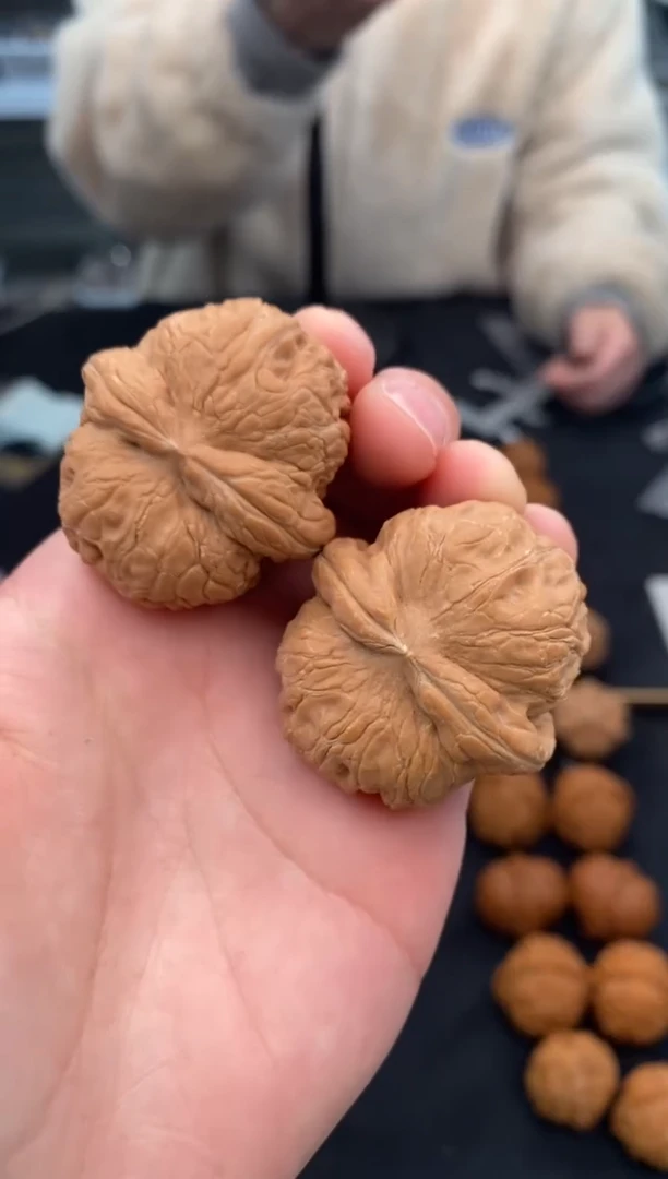 【闪购商品】文玩核桃把件全品元宝38-t745