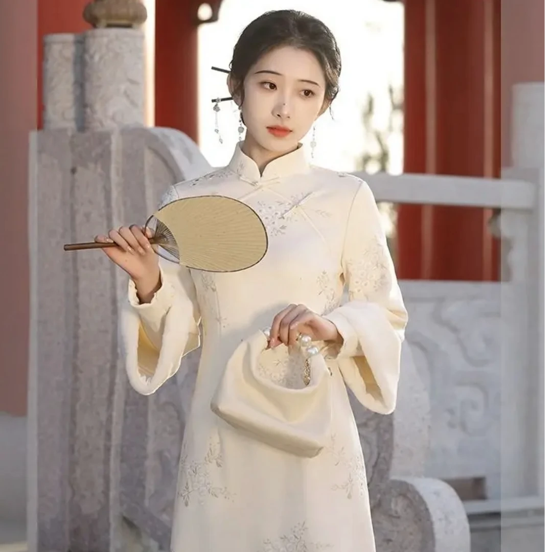 《伊可蓝》 秋冬上新气质加厚长款新中式改良旗袍 白丝绒印花CX2QD