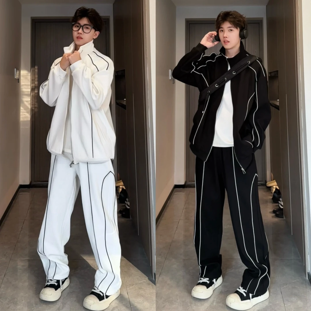 2025新款秋季条纹设计感套装高街休闲宽松情侣百搭大码百搭显瘦潮