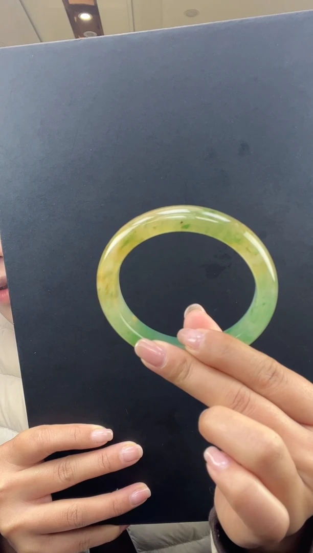 未镶嵌手镯石英质玉6