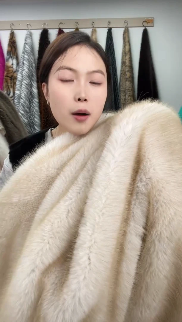 狐狸毛A87尺寸1.9*2