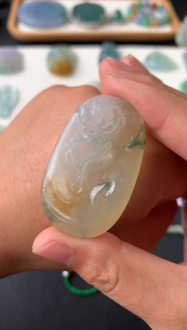未镶嵌定制翡翠翡翠