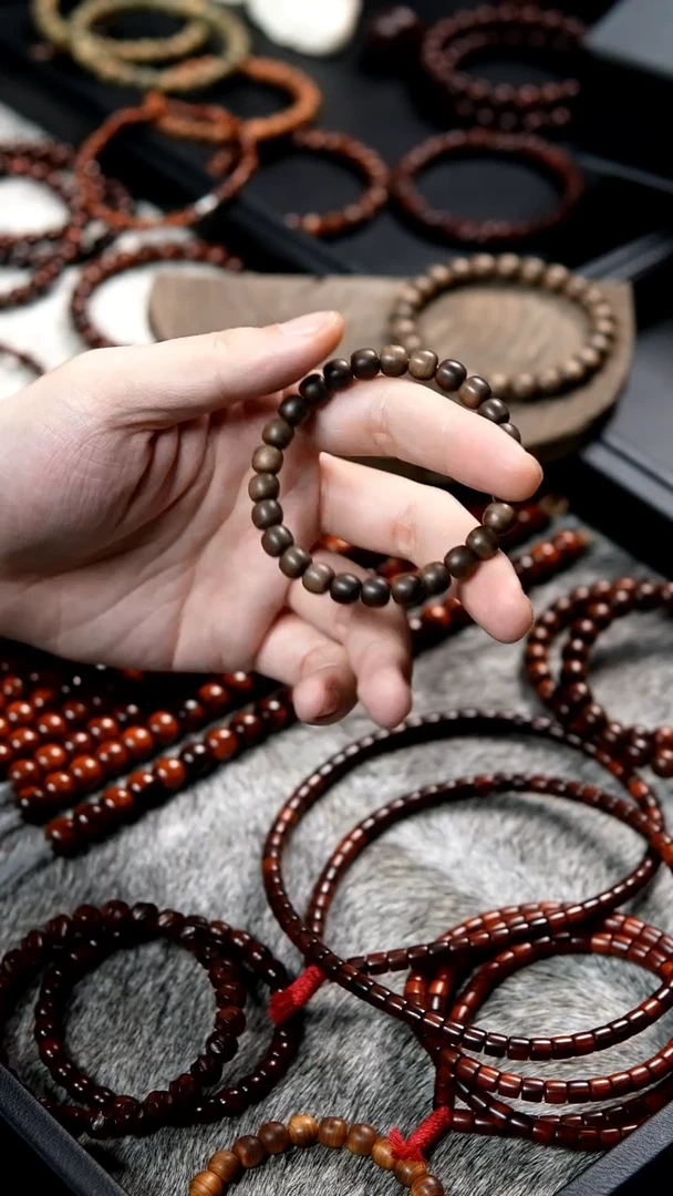 【闪购商品】檀香木手串/手链阴沉老山檀8mm