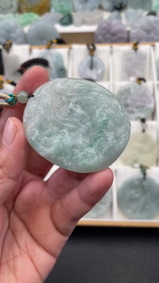 颈饰未镶嵌翡翠天然缅甸翡翠A货348