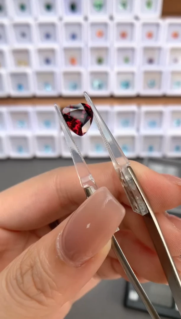 未镶嵌裸石定制石榴石2.98ct