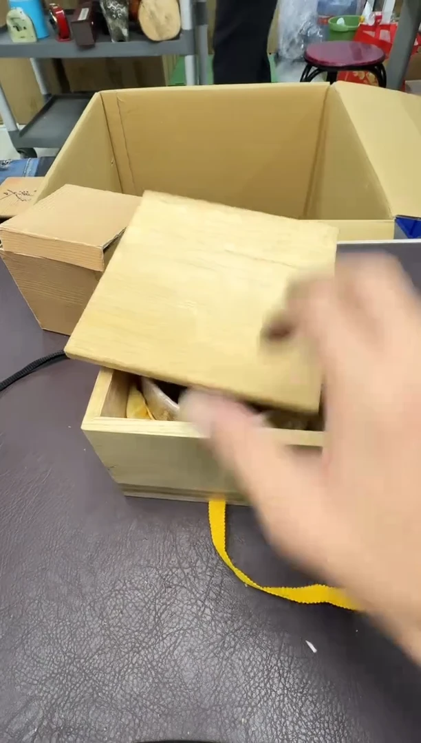 手工艺品琉璃?*虹302