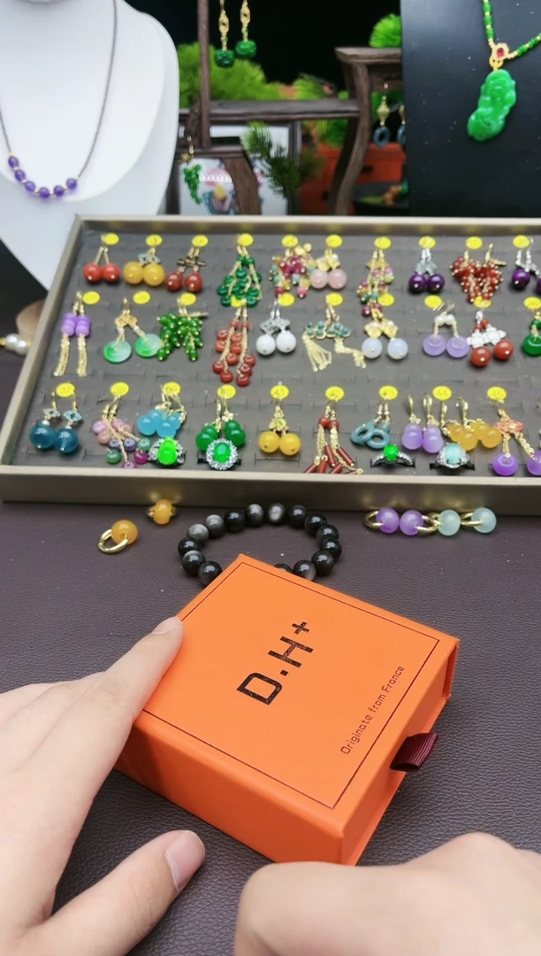 【闪购商品】玛瑙/玉髓耳钉银S925镶嵌223000