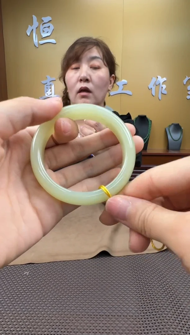 和田玉未镶嵌颈饰手镯54