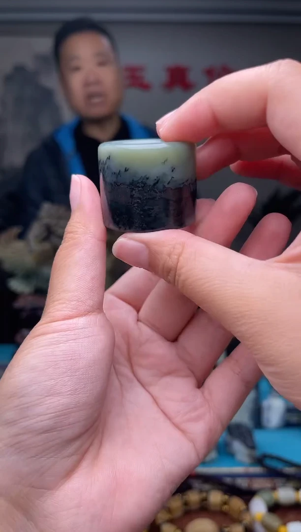 未镶嵌和田玉挂件1