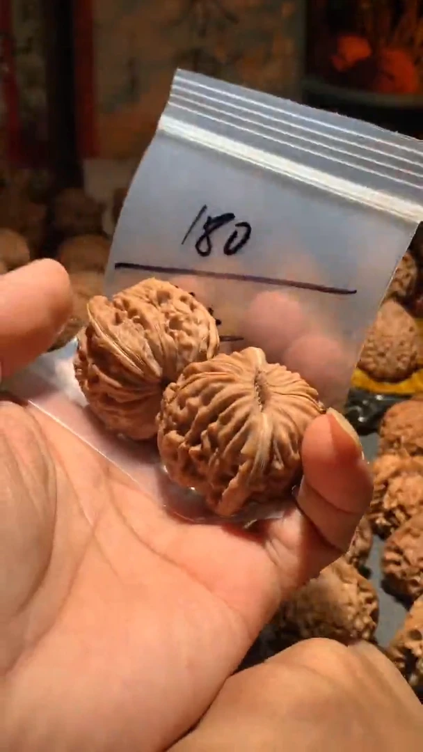 把件桃核洋*丰泰文玩  蓟县四座楼42   尺寸