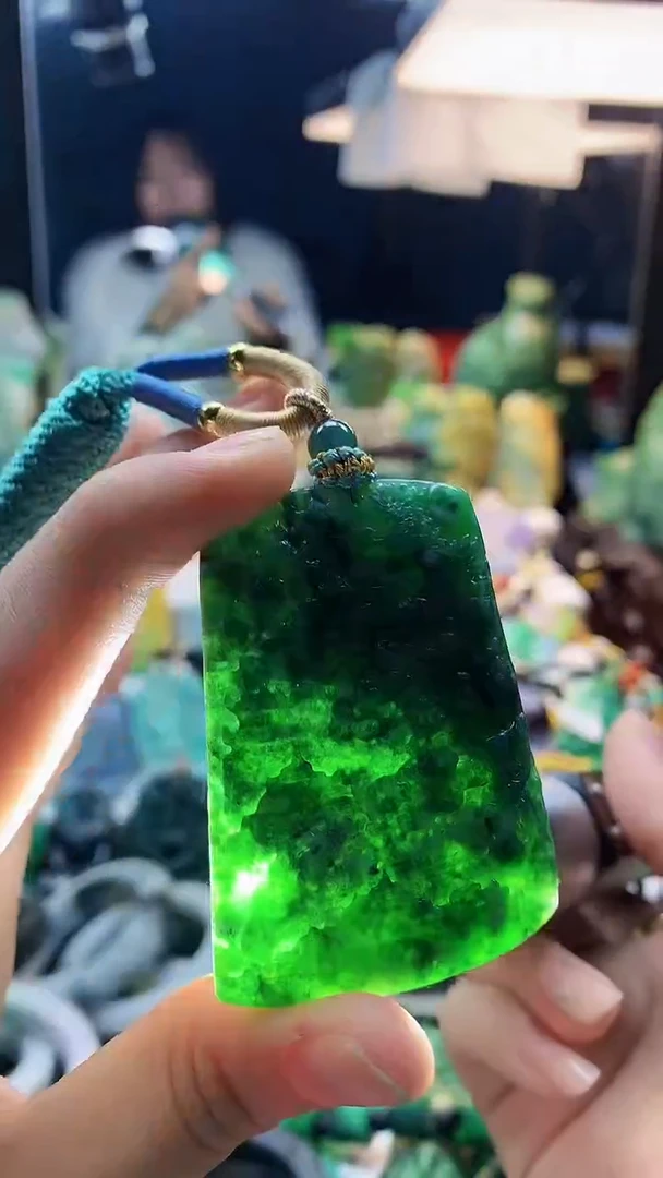 颈饰未镶嵌翡翠天然缅甸a货翡翠