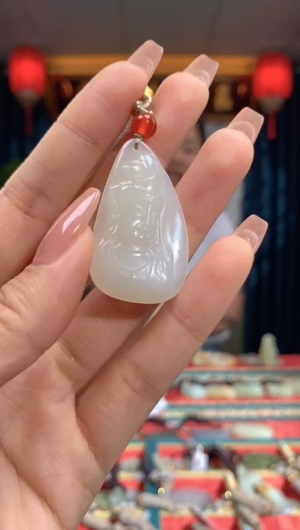 和田玉未镶嵌挂件观音