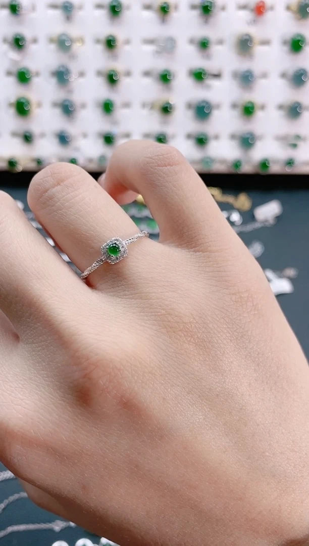 【闪购商品】翡翠戒指银S925镶嵌天然翡翠