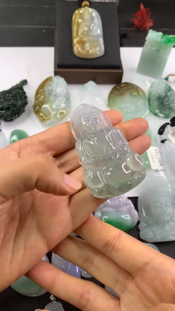 翡翠未镶嵌颈饰吊坠