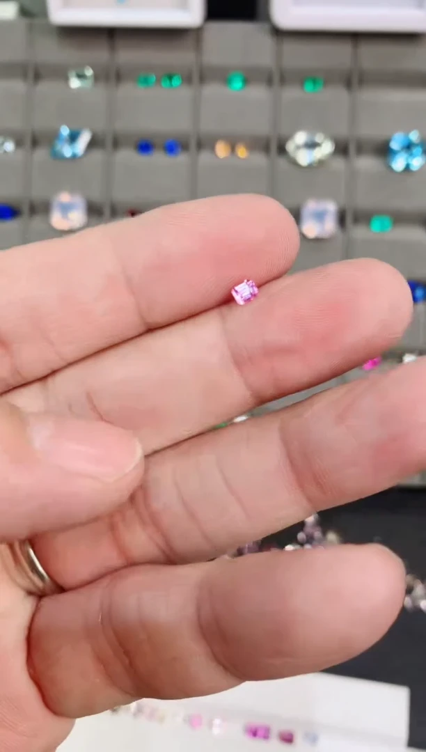 【闪购商品】蓝宝石裸石未镶嵌0.26CT无烧粉蓝宝