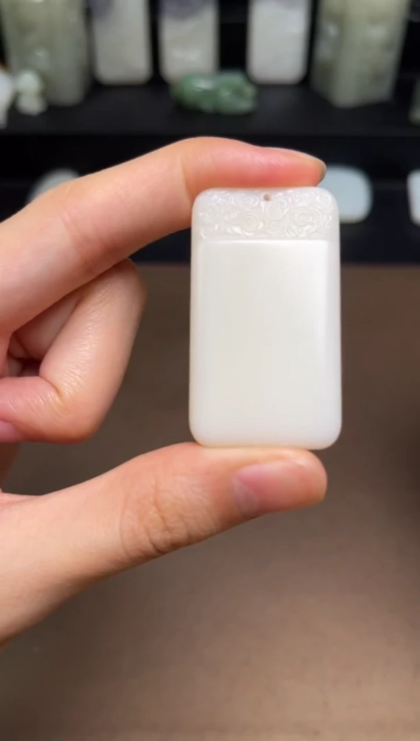 和田玉未镶嵌颈饰11