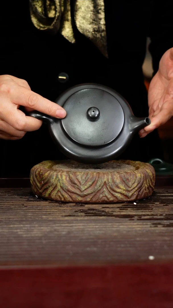 宜兴原矿紫砂壶茶壶宜兴原矿紫砂壶茶壶200C