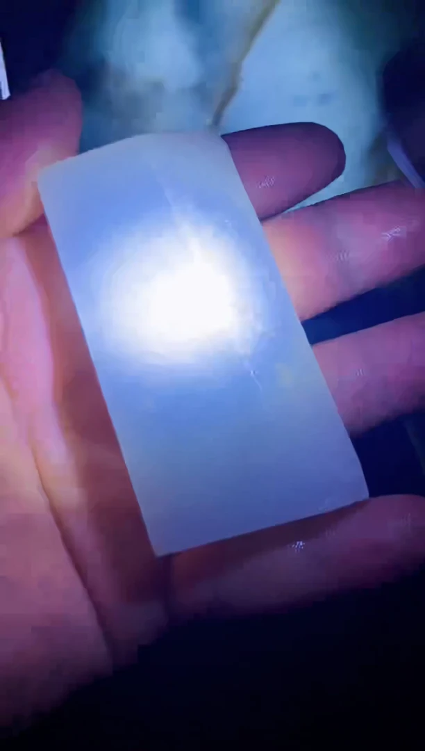 【闪购商品】定制翡翠1未镶嵌多样性随机发其一