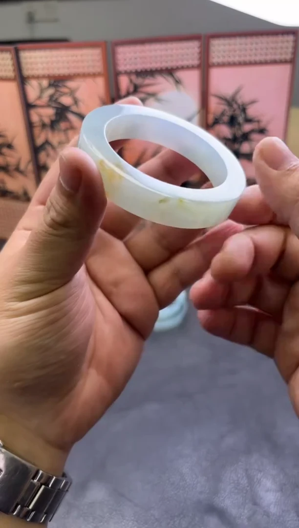 未镶嵌手镯定制翡翠h****g手镯