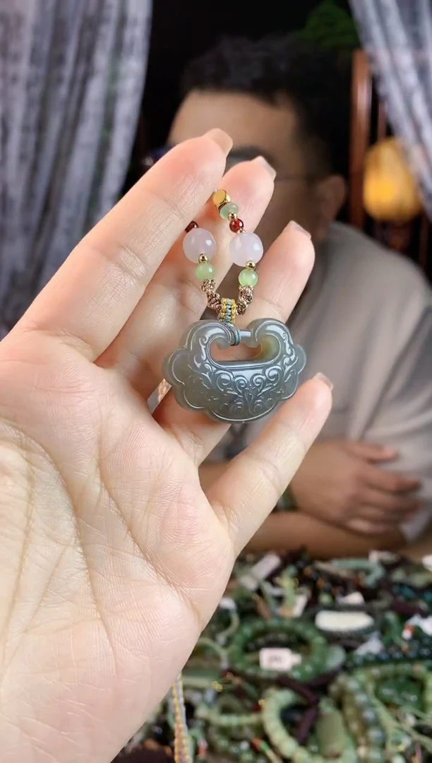 【闪购商品】和田玉挂件未镶嵌多样性发货拍一发一