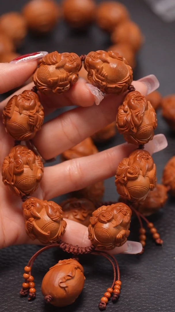 手串橄榄核2.3八宝财神