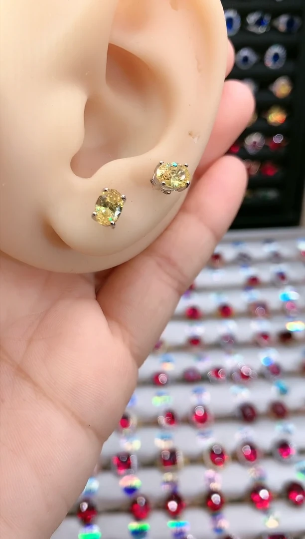 【闪购商品】水晶耳饰银S925镶嵌银色5.7
