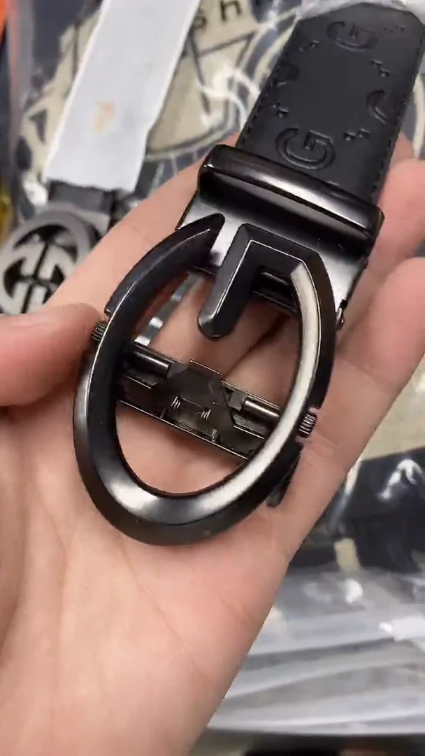 2025新款L男士2经典时尚百搭商务自动扣皮带