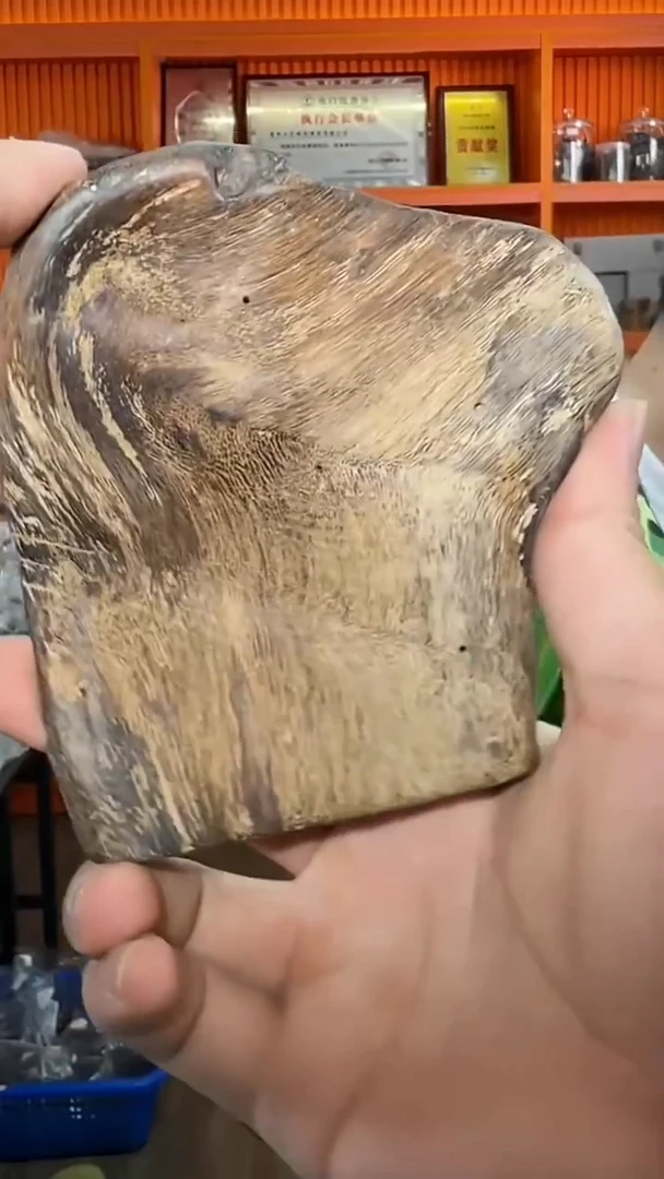 沉香手把件365号多样性发一